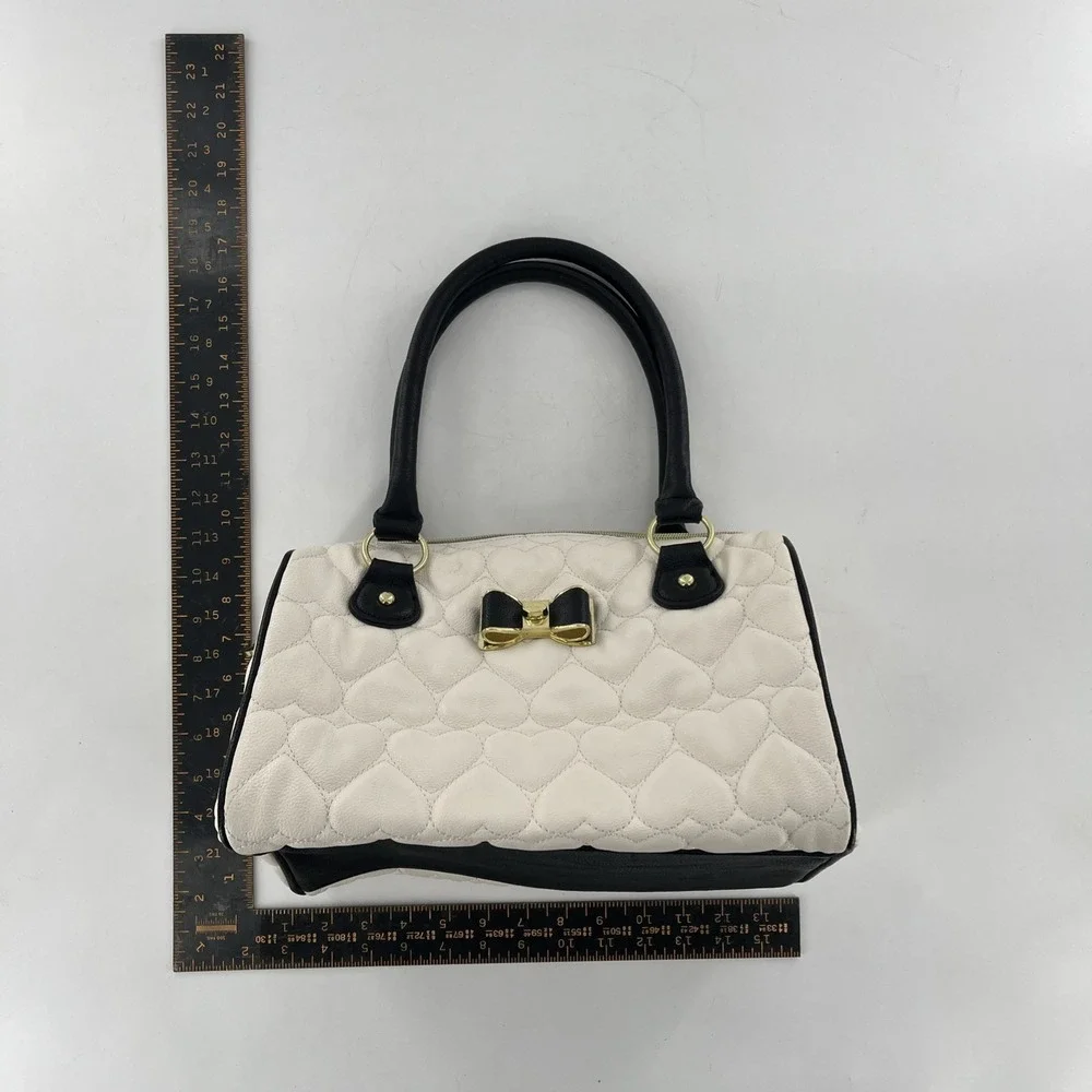 Betsey Johnson Quilted Heart Barrel Satchel Bag Ivory Black Purse Gold Floral